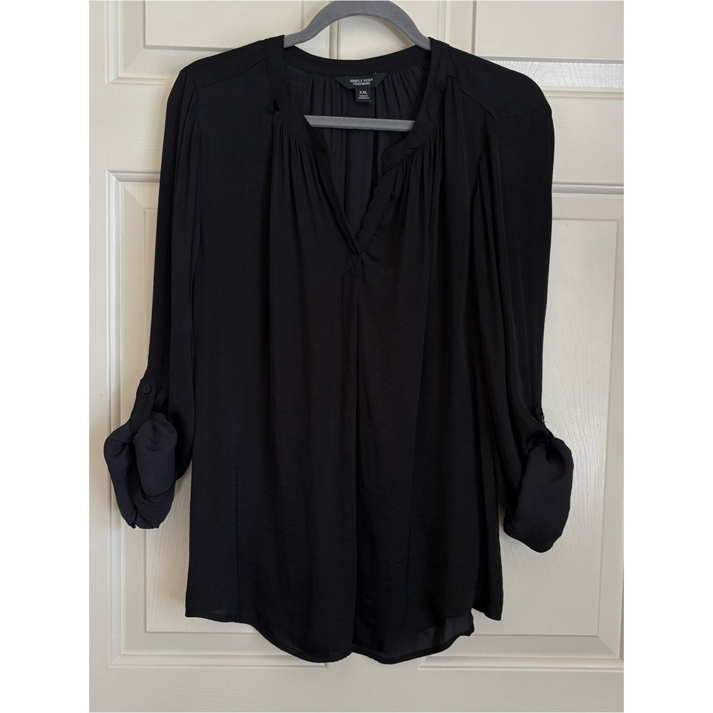 Lightweight V-Neck Flowy Roll Sleeve Blouse Quiet Luxury Minimalist Old Money